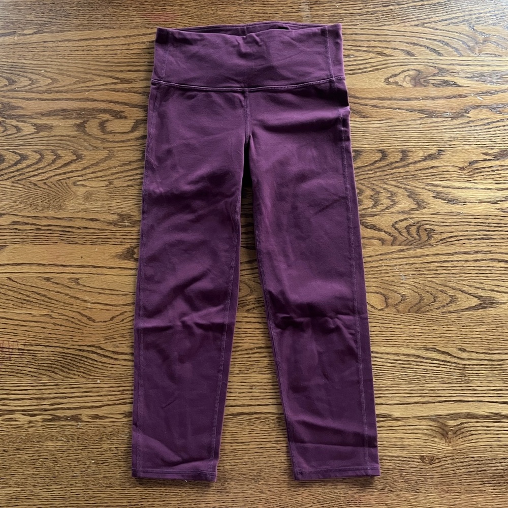 Athleta Burgundy Women’s Crop Leggings